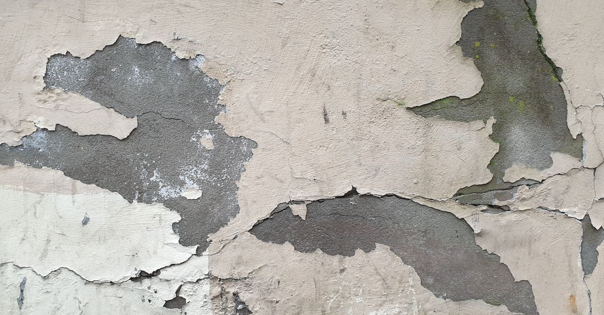 Vocht in een oude woning aanpakken: oorzaken herkennen en structureel verhelpen